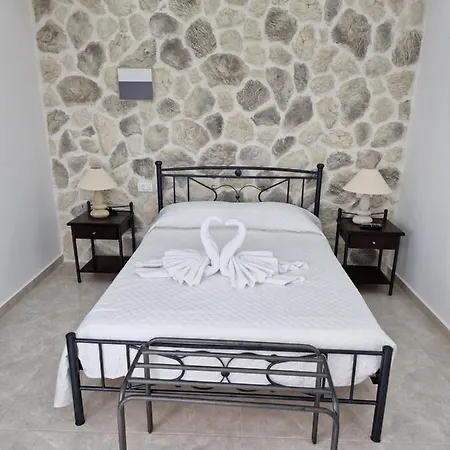 Stavros Karterados (Santorini)